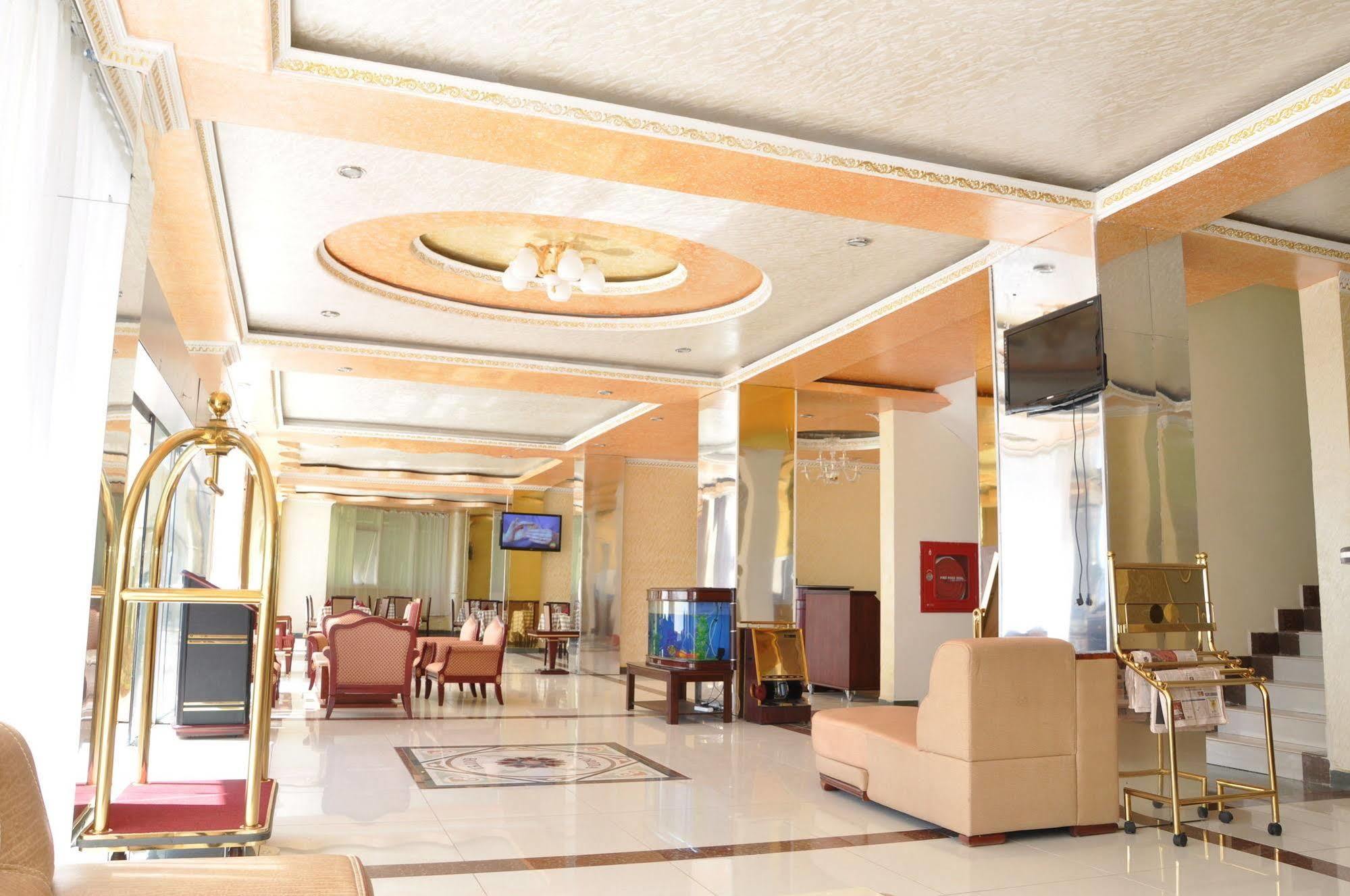 Florida International Hotel Gonder ภายนอก รูปภาพ